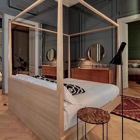 Luxury In The Center Of Apartment Catania